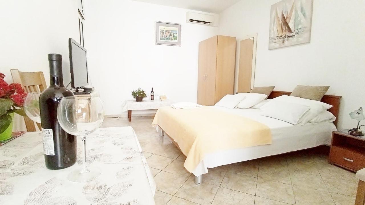 Ava Studio Apartment And Room Dubrovnik Bagian luar foto
