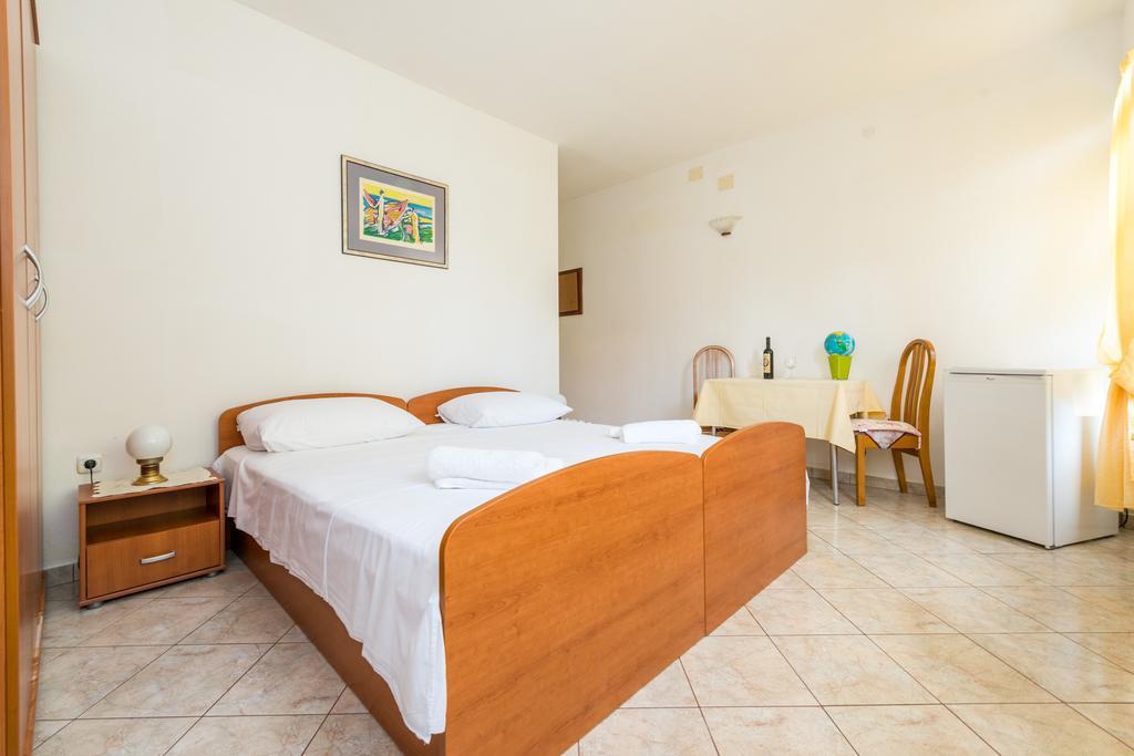 Ava Studio Apartment And Room Dubrovnik Bagian luar foto